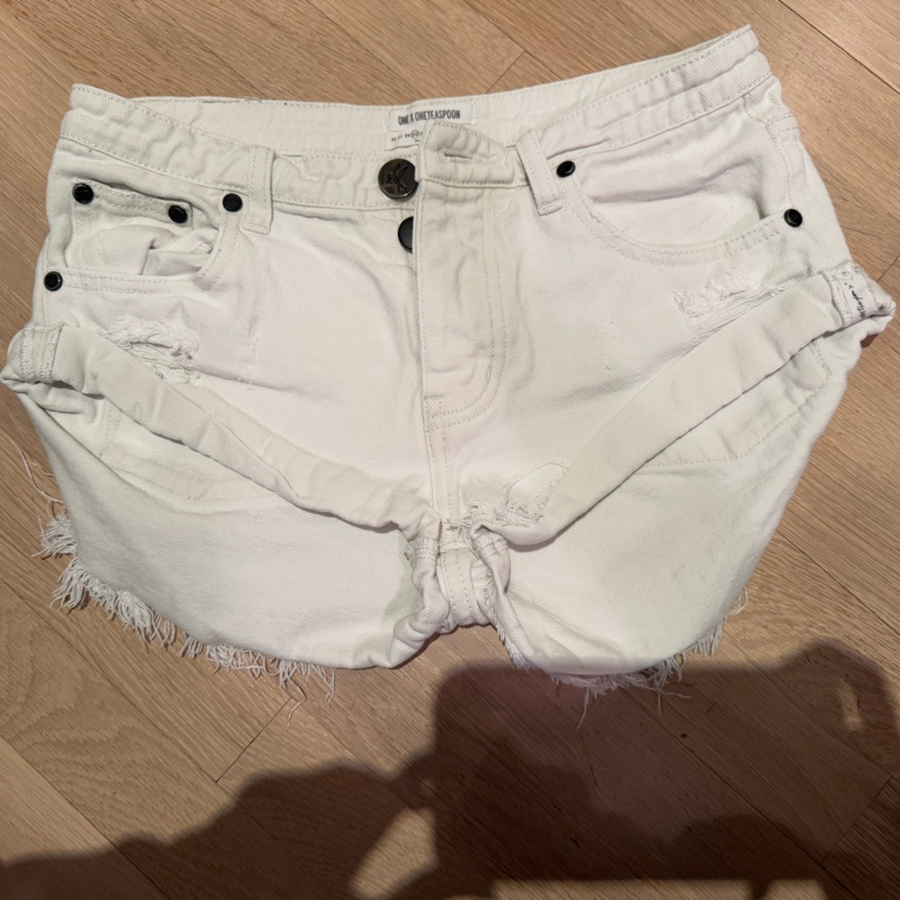 One teaspoon White Denim Shorts 
One x one teaspoon